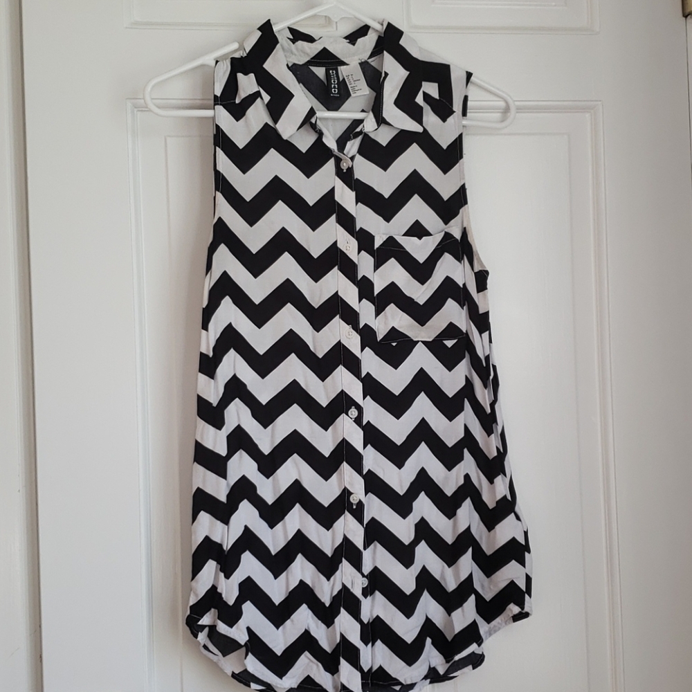 Black and White button down tank